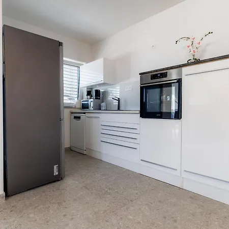 Apartment Luxury Family With Terrace Frigo Maribor